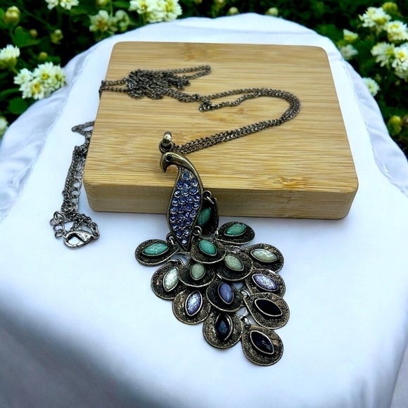 PEACOCK WATERFALL PENDANT ENAMEL RHINESTONES NECKLACE - Picture 3 of 4